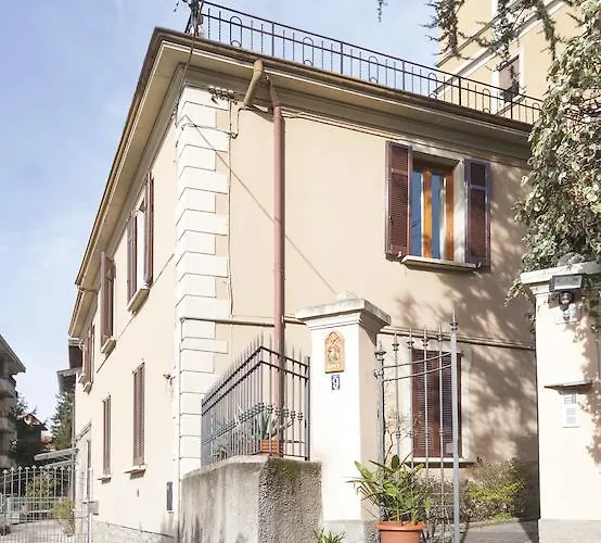 Casa Margherita קומו